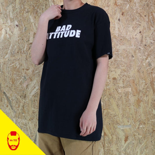 『BAD ATTITUDE』Grafik Tee